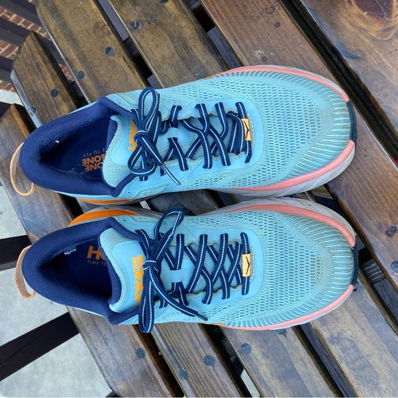 HOKA One One time to fly shoes - Picture 6 of 15